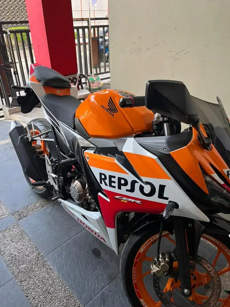 CBR 150r Repsol mulus