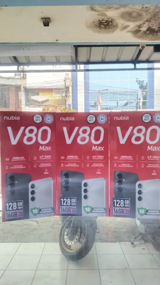 Nubia V80 Max 6/128GB.
