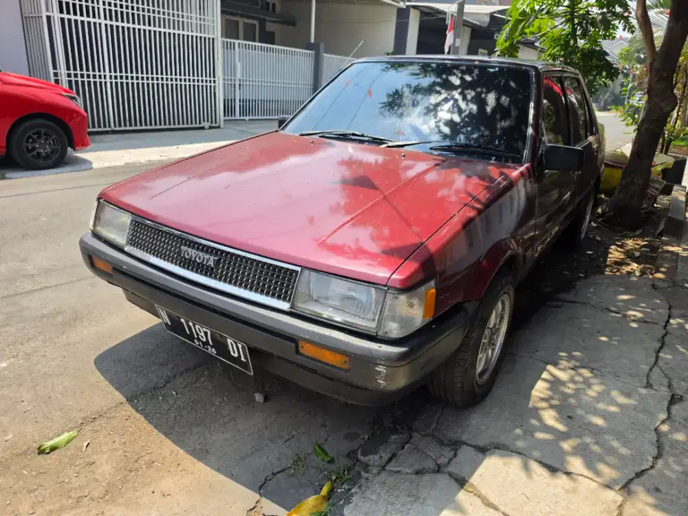 Corolla 1.3se manual N kota malang