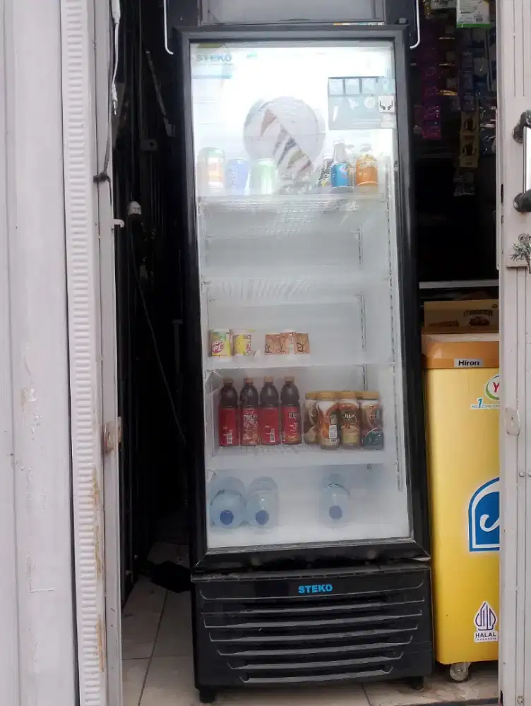 show case Pendingin minuman