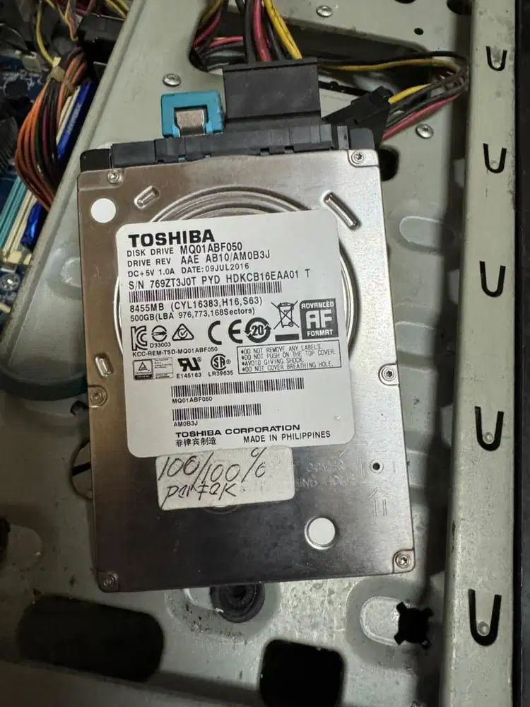 hardis laptop toshiba 500gb slim.