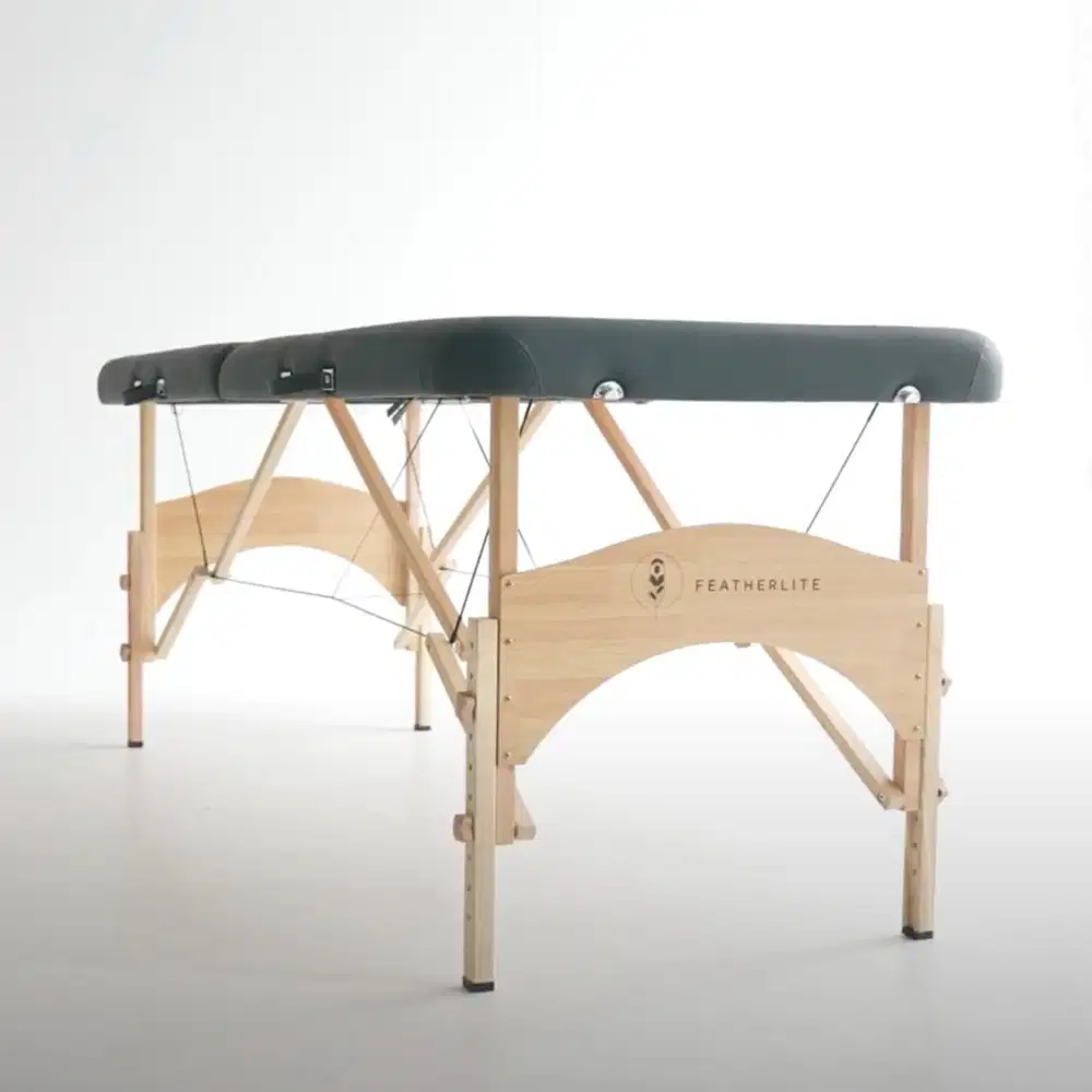 Massage bed with bag