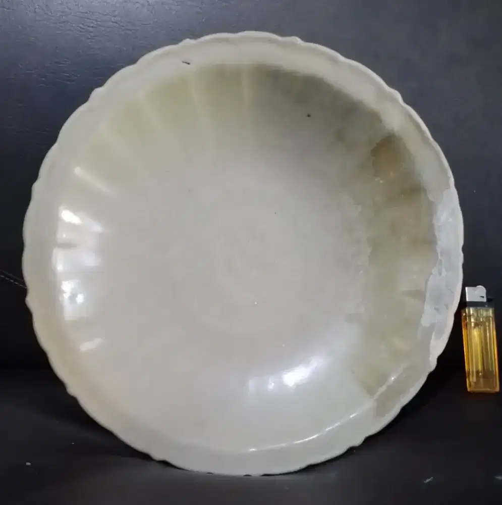 Piring keramik celadon ming