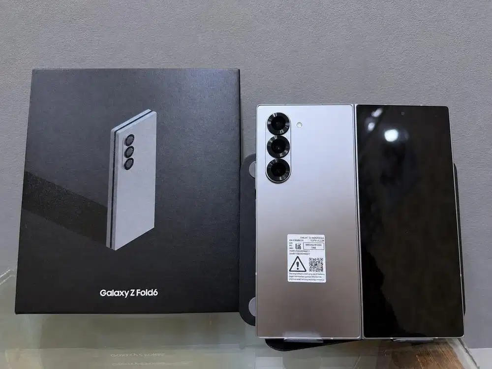 Second Like New Galaxy Z Fold6 12/512 Sein