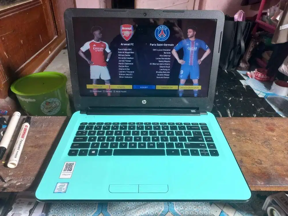 HP 14 INTEL i3 RAM 8 GB SSD+HDD FULLGAMING