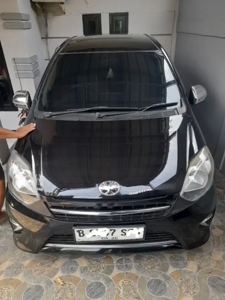 Toyota Agya Matic 1.0 2015 Hitam