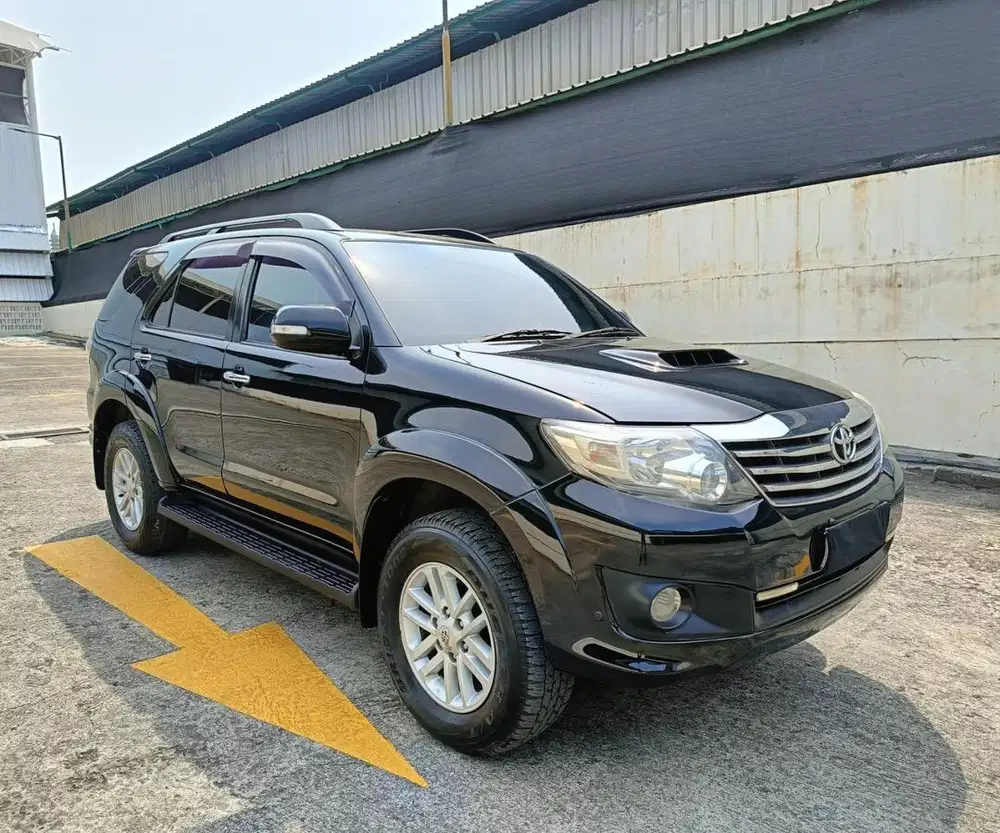 Toyota Fortuner VNT 2013 AT Diesel