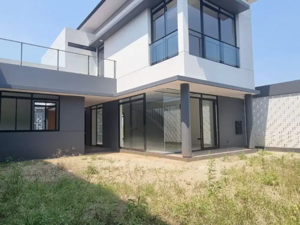 Rumah Baru 2 Lantai Lahan Luas View Danau di Spatirasmi Kota Baru
