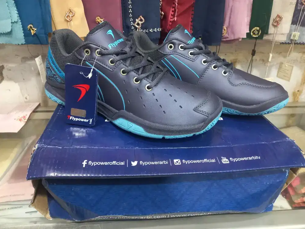 Dijual sepatu badminton flypower paosan 09 original