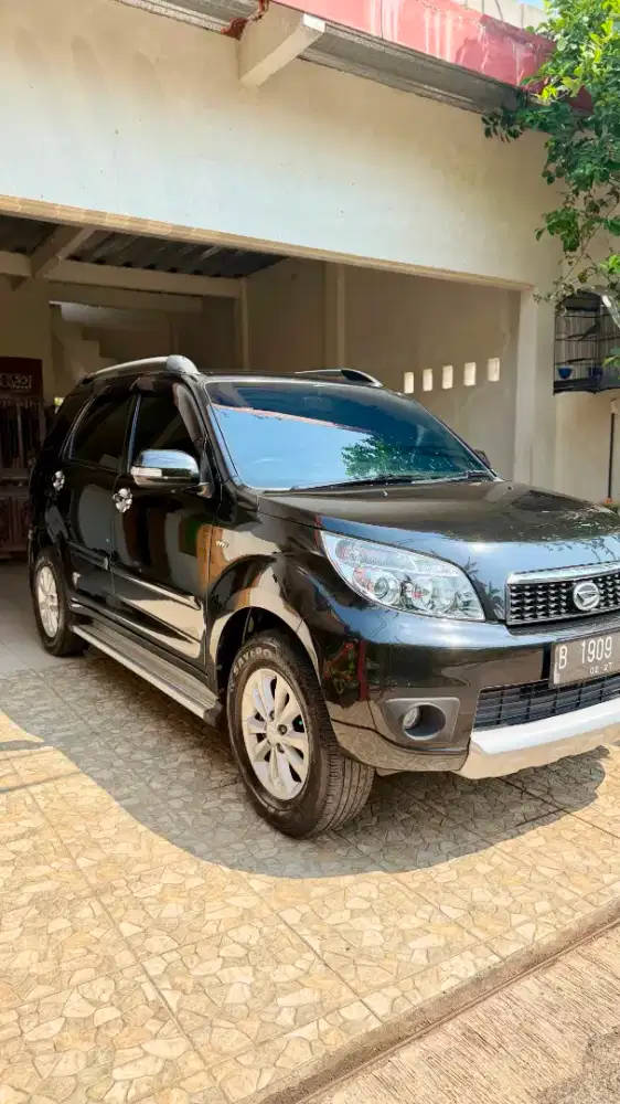 Terios TX M/T - KM 105 RB
