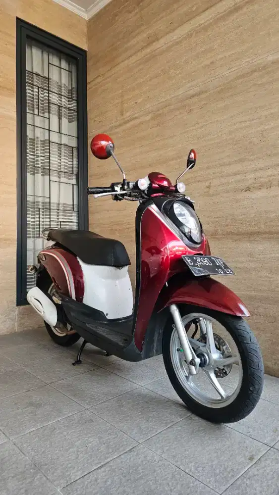 HONDA SCOOPY 2011