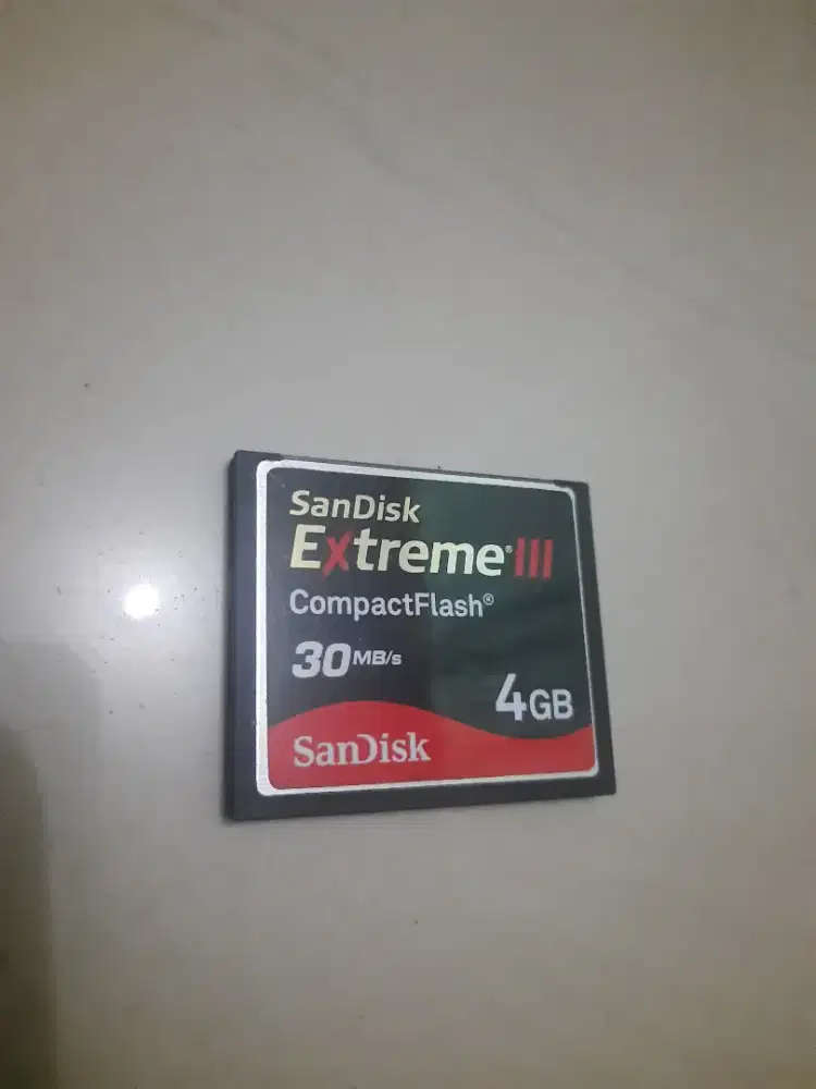 4GB Compact Flash Card Extreme III 30 MB/s (4 GB CF Card) SanDisk