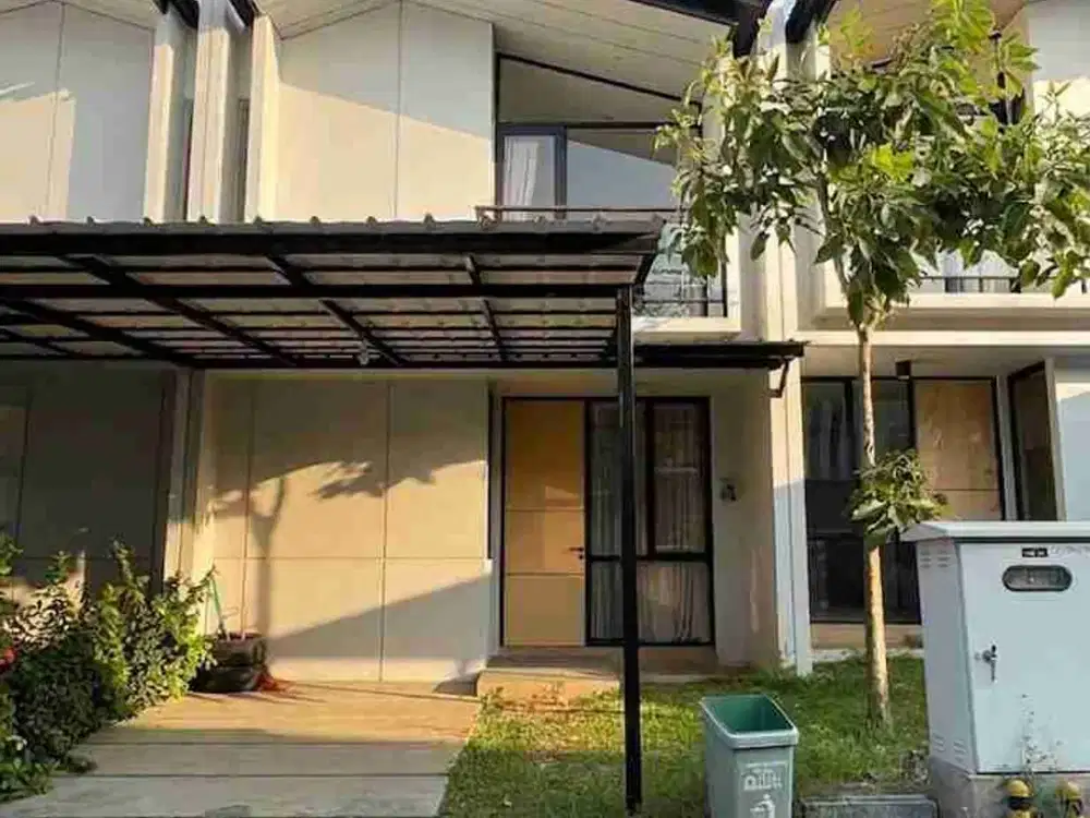 Disewakan rumah di Cendana icon Estate. Tiga km tidur , ada kanopi, 3 AC