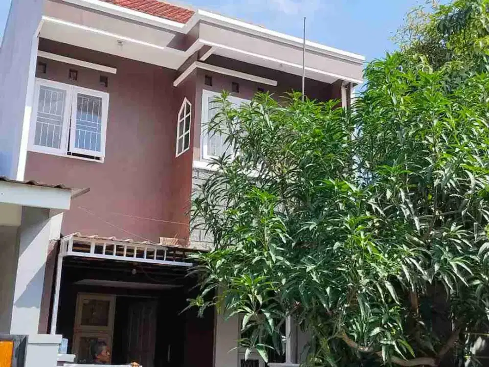 rumaj 2 lanatai semi furnish di taman harapan baru bekasi