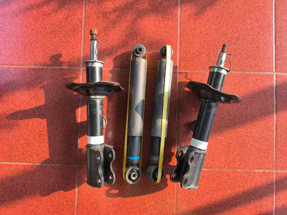 Shockbreaker New Xenia 2017 Set Depan & Belakang (Good Condition)