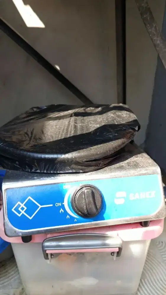 Kompor satu tungku + Regulator dan selang