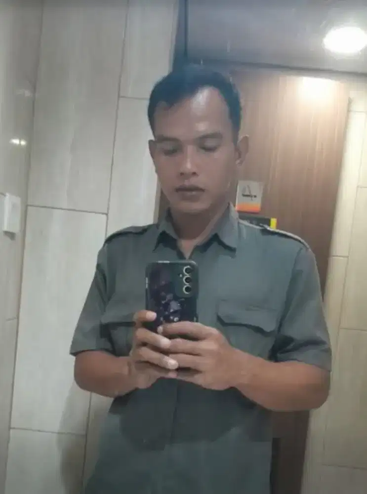 Mohon ijin ingin mencari pekerjaan sebagai supir pribadi