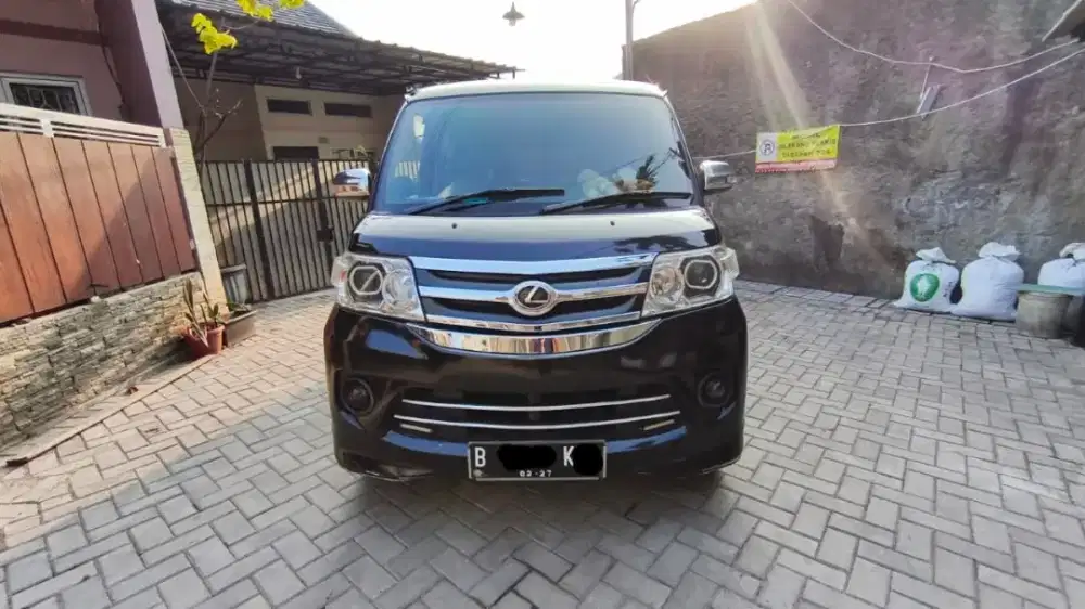 Daihatsu Luxio D MT 2012 Sudah Upgrade