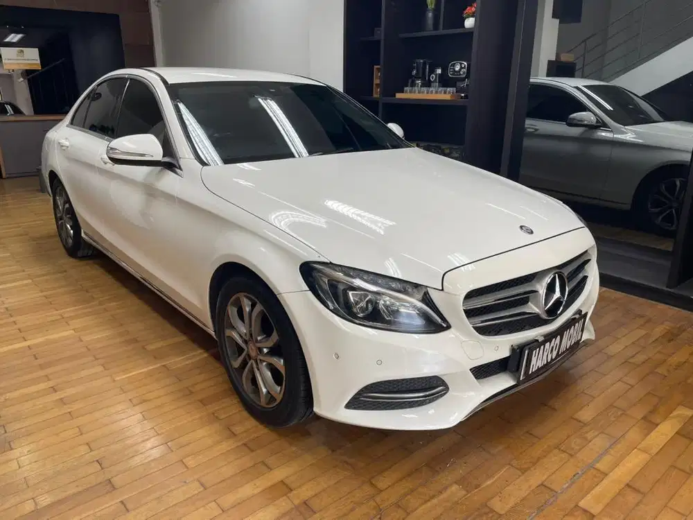 Mercedes Benz C200 A/T 2014