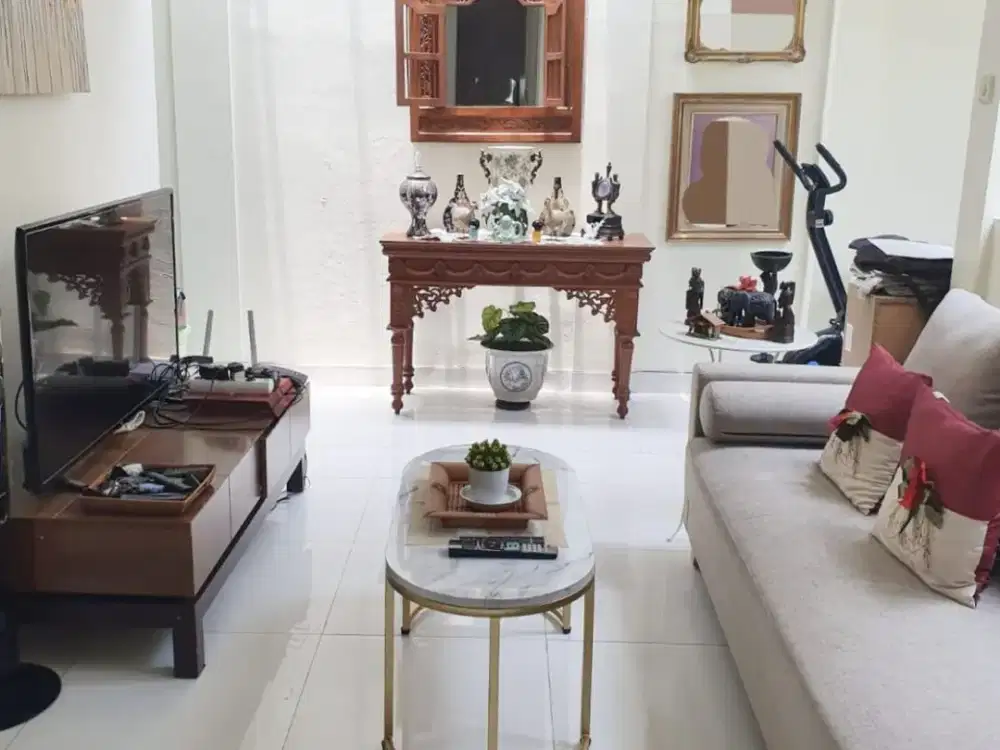 Dijual Rumah 2 Lantai Dalam Cluster Lokasi Strategis Dekat Fresh Market Bintaro di Discovery Bintaro Tangsel Gb 18900