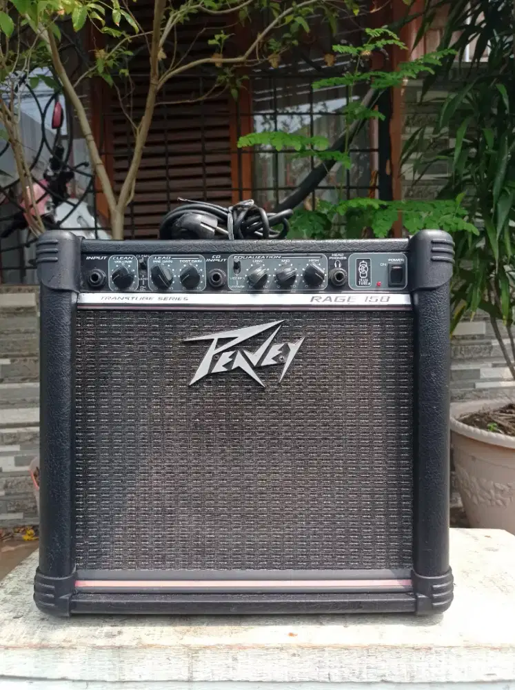 Amplifier ampli peavey RAGE 158 BEKAS SECOND