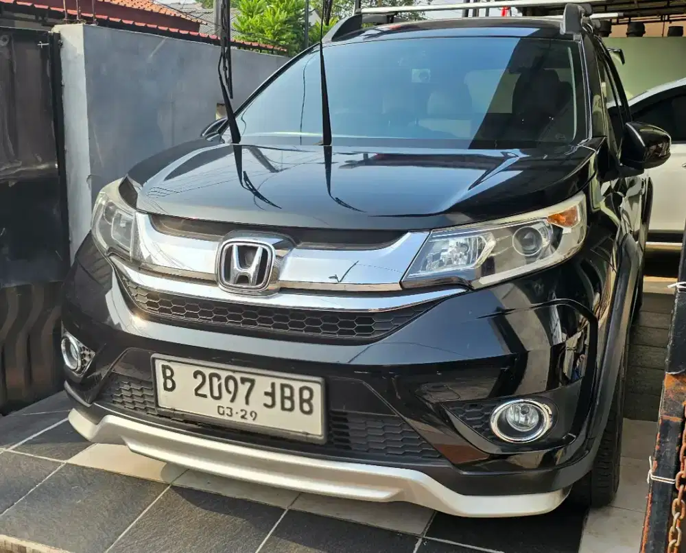 Honda BR-V 1.5 E Prestige AT 2019 (NIK 2018)