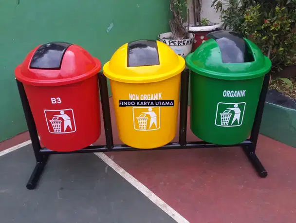 Pusat Tempat Sampah Bulat Gandeng Tiga 587 / Tempat Sampah