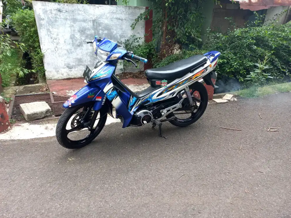 Bismillah. Dijual F1ZR rawatan th. 2005 antik.
Minus pajak OFF 12 th.