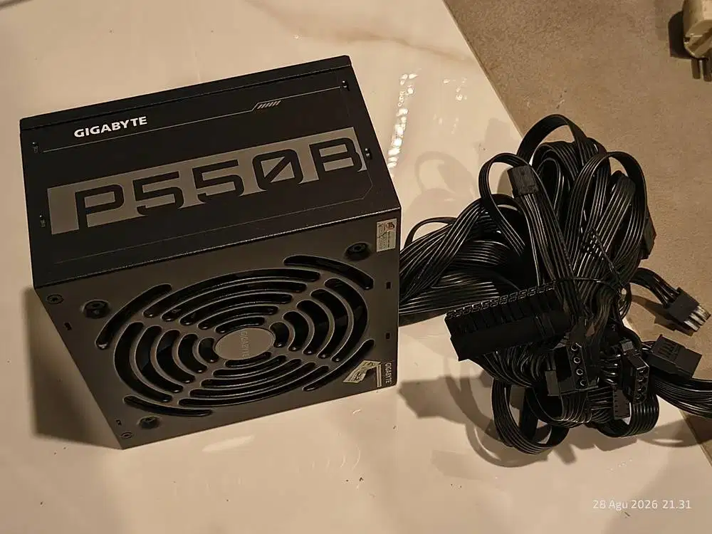 GIGABYTE P550B 550Watt 80+Bronze bukan modular