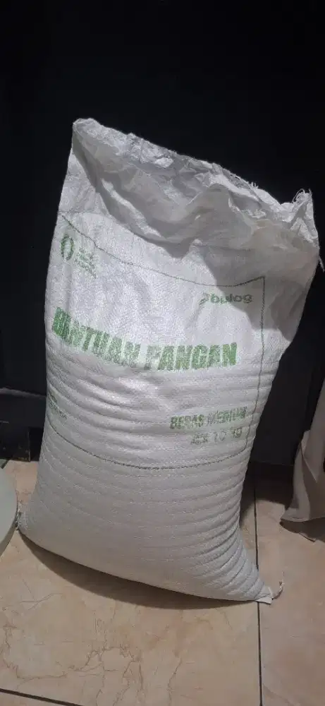 Beras bulog 10kg