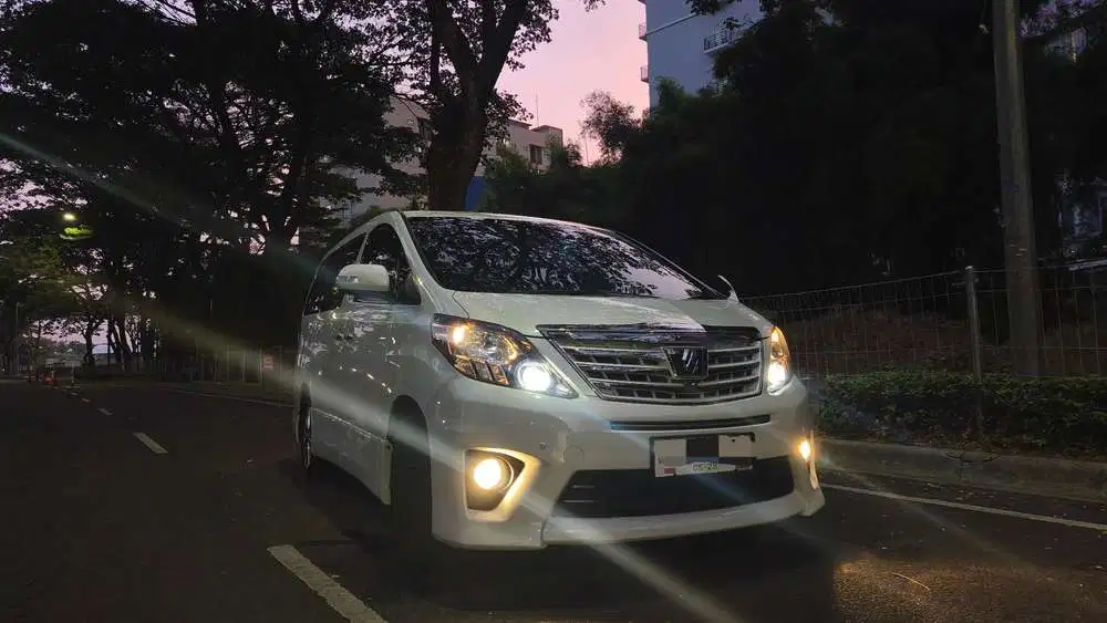 Toyota Alphard 2013 Bensin