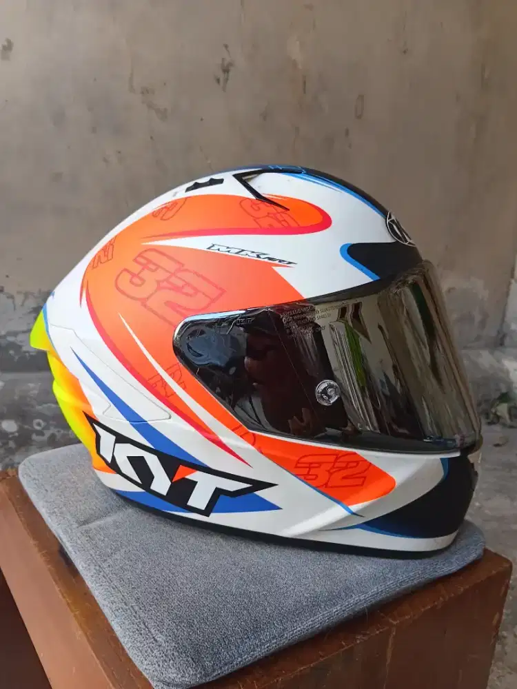 Helm Fullface KYT
