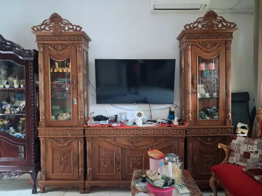 Lemari Jati 1 set