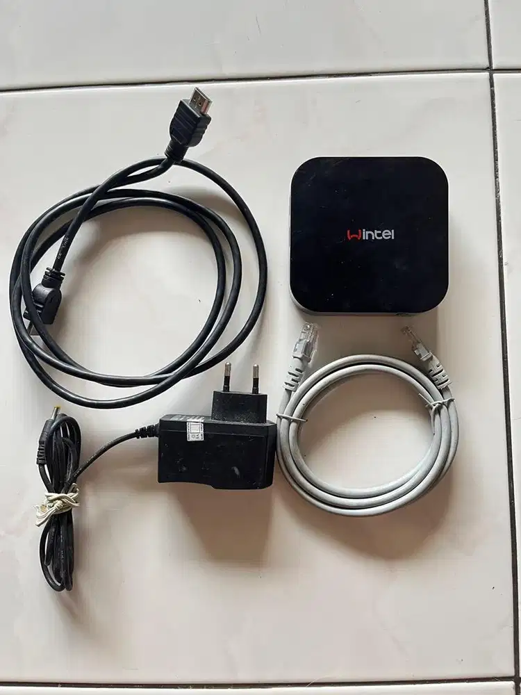 Wintel Box Mini PC Intel Atom 2/32 W10 + Android System & STB