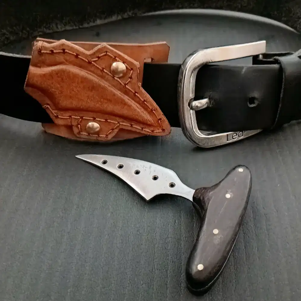 Prototipe pisau outdoor kulit sapi