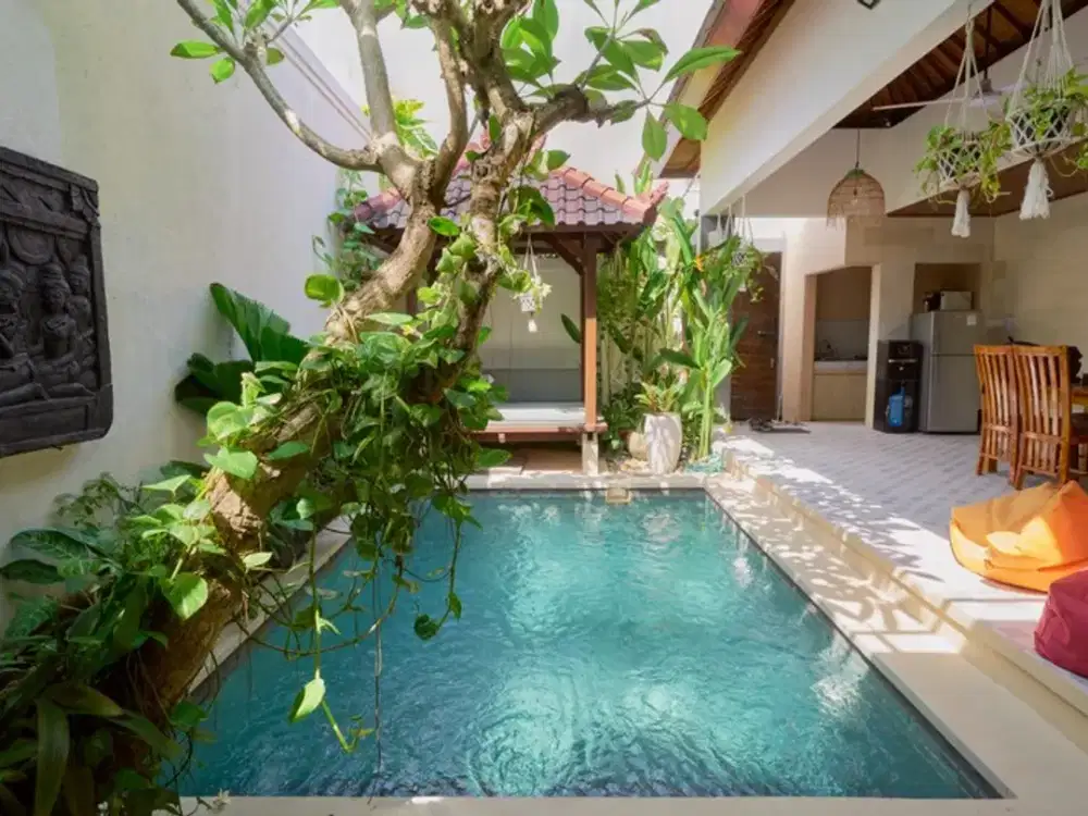 Freehold - Tropical 3-Villa Complex for Sale in Umalas, Bali