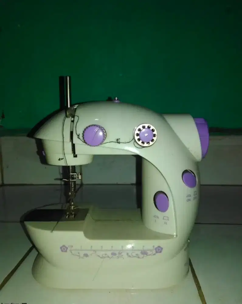 Mesin Jahit Mini