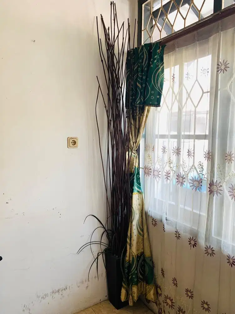 Set Pot Minimalis Hitam + Ranting Hias Estetik Sudut Rumah