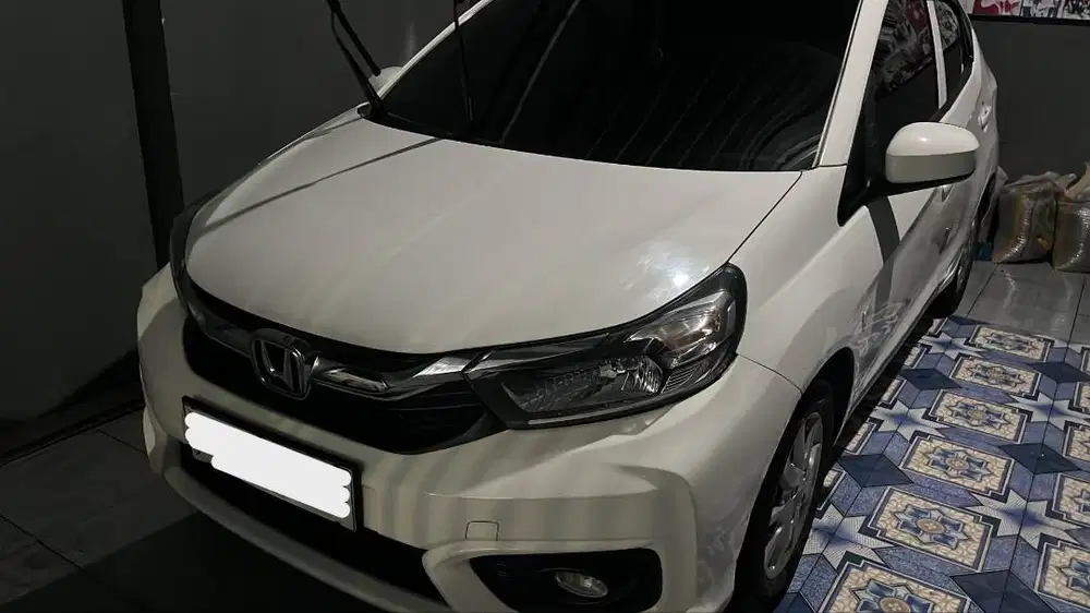 Brio Satya 2019 (Putih, Automatic, Low KM, Individu)