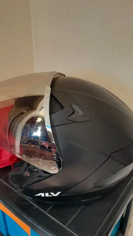 Helm ALV hitam ukuran L