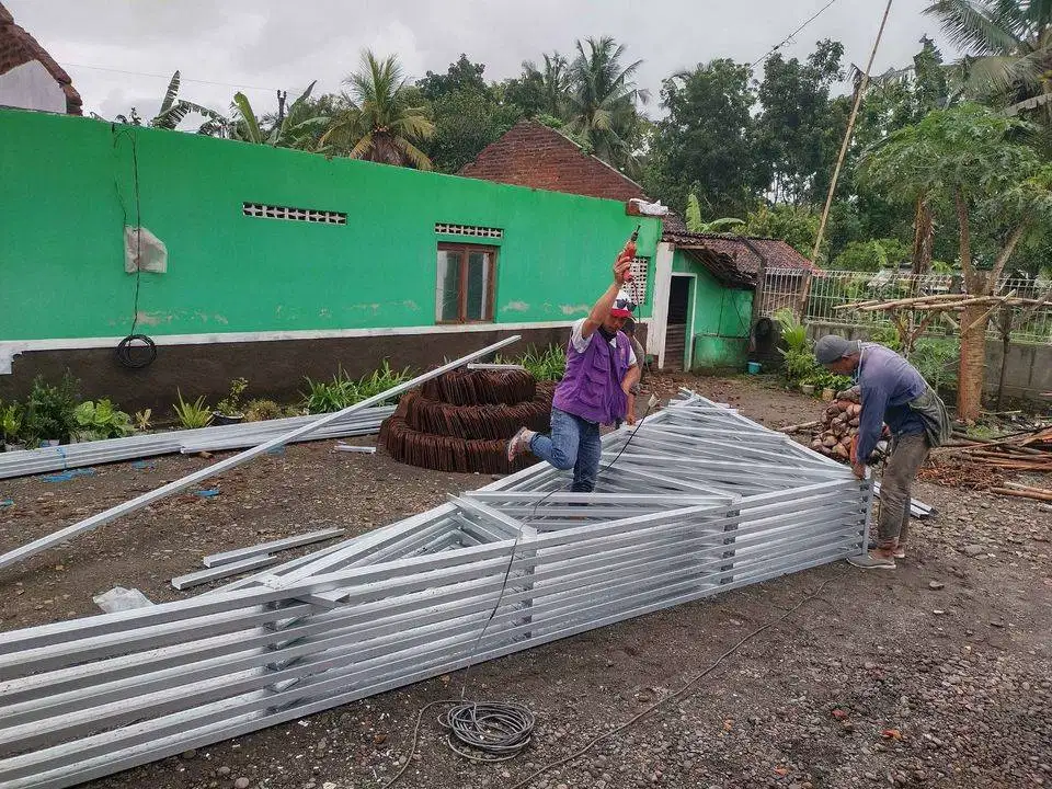 Baja Ringan BIMA TRUSS Terpasang Plus Atap, Lebih Murah dan KUAT