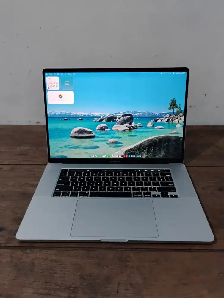 Macbook Pro 16 Inch 2019 i9 16gb/1tb Touchbar