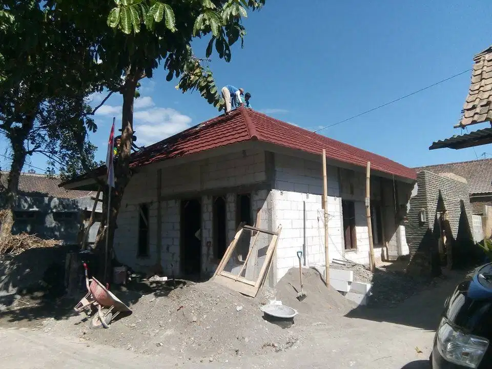 Solusi Renovasi Atap Ambruk Lapuk Ganti Baja Ringan Awet dan Kuat