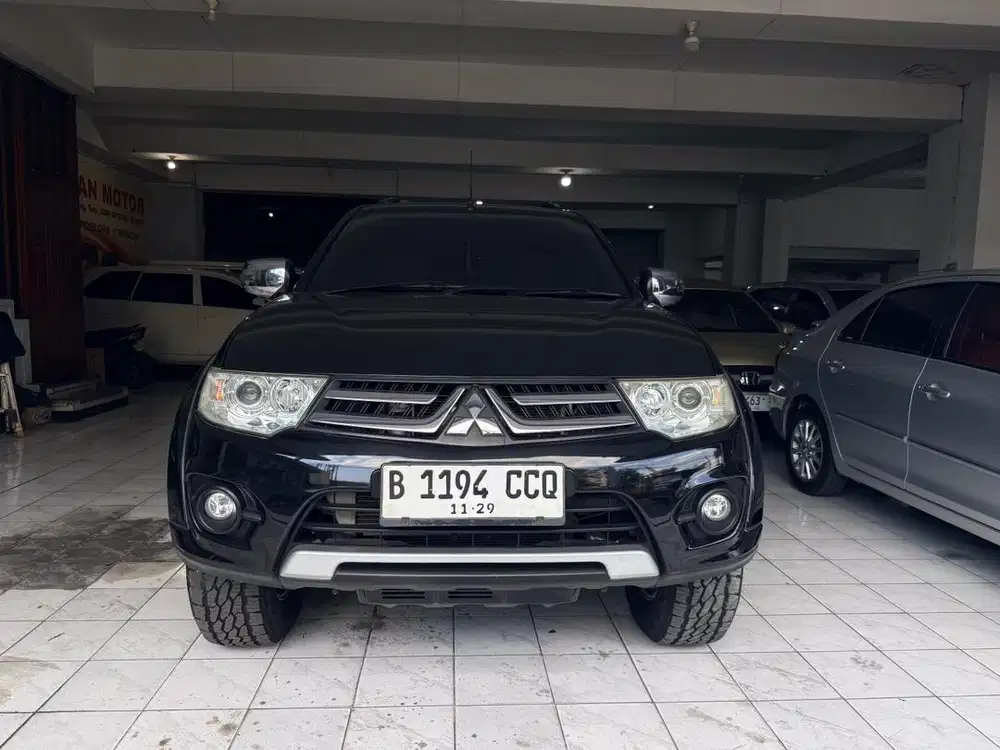 Pajero sport exceed diesel AT 2015