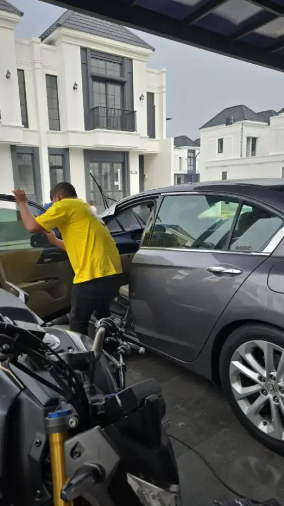 Toko khusus pasang kaca film mobil
