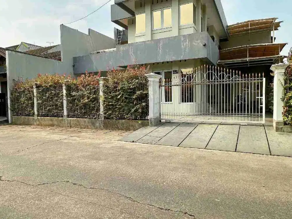 Luas 238 Meter Rumah STRATEGIS JUAL CEPAT MURAH NEGO langsung Owner