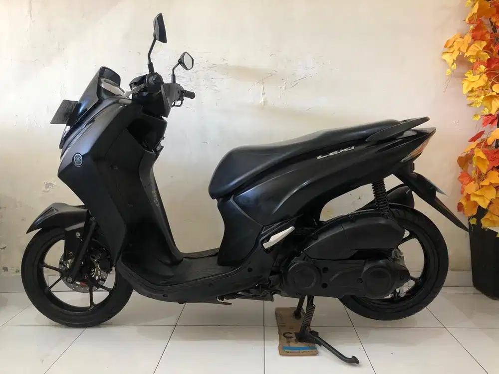 Yamaha Lexi Th.2018 Hitam!!