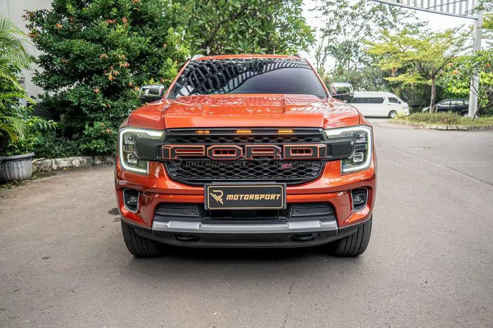 Ford Everest Titanium 2024 4x4 low km record