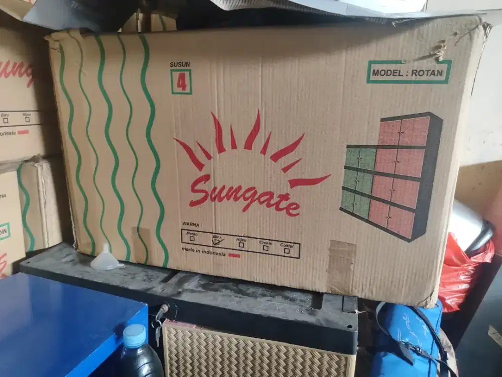 Lemari plastik  sungate