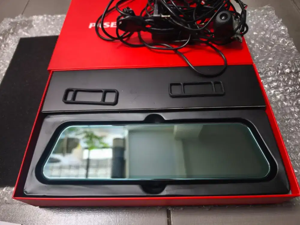 Dashcam spion belakang